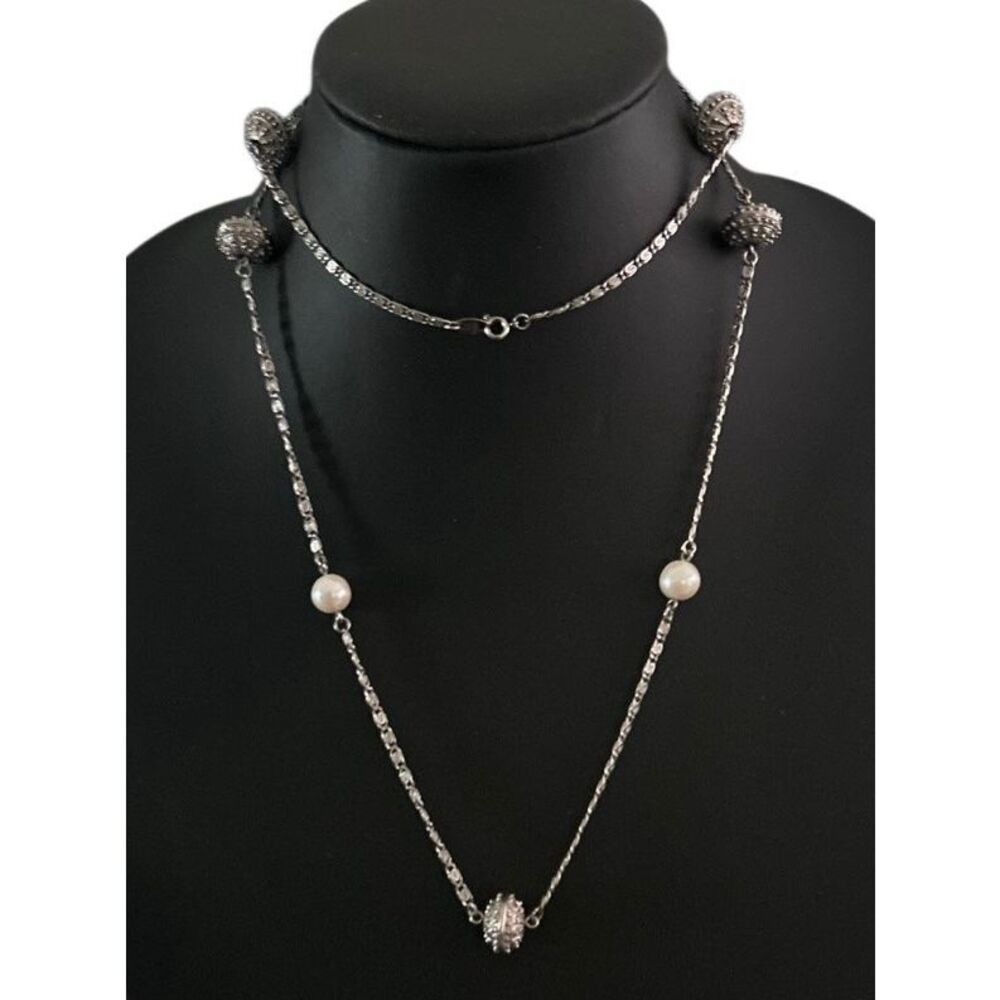 Vintage WN Avon Pearlesque Station Necklace 38" Silver-tone Faux Pearls & Beads
